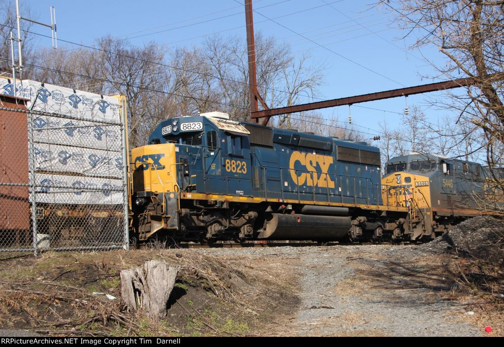 CSX 8823 passing the MP24 detector on M404